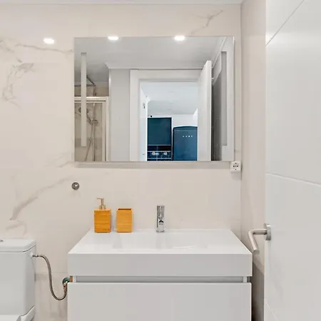 Sunny Beachfront Apt In Costa Da Caparica Апартаменты Алмада
