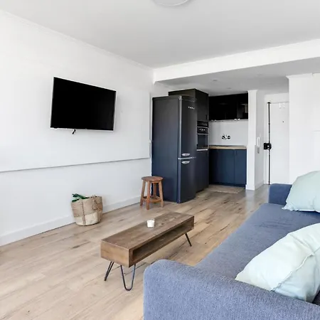 Sunny Beachfront Apt In Costa Da Caparica * Almada
